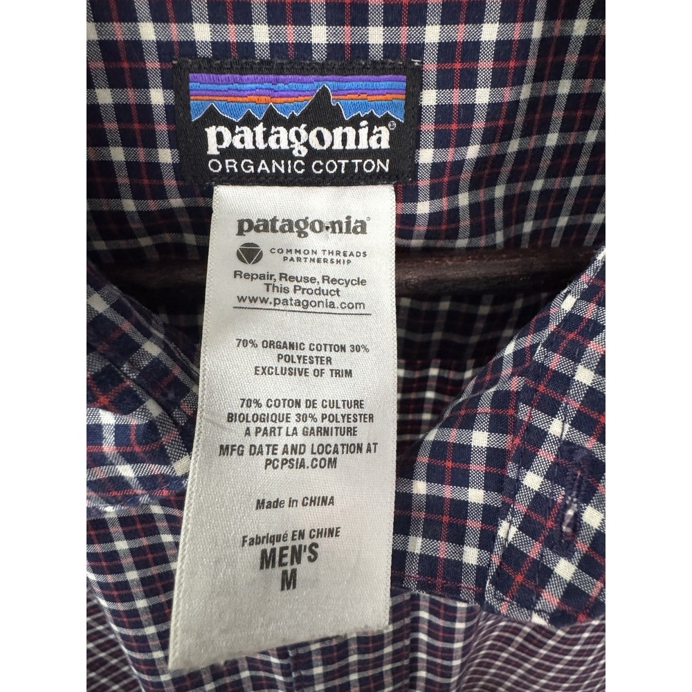 Patagonia Men's Medium Button Up‎ Plaid Shirt Red Organic Cotton Gorpcore EUC - Picture 6 of 9